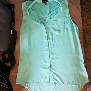 Limited casual sleeveless button down